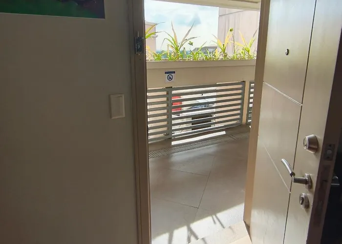 Apartahotel 150 Newport Boulevard - North Wing Manila